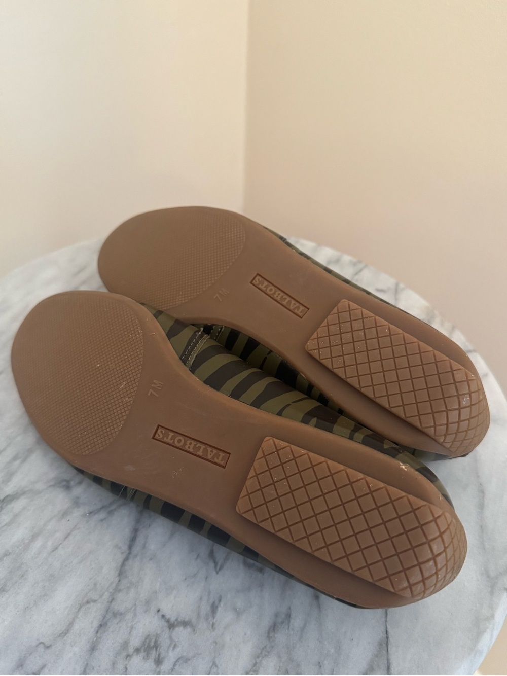 Talbots Jessie Gore Zebra Nappa Loafers Women’s Size 7 Leather Slip On Flats - Picture 7 of 7